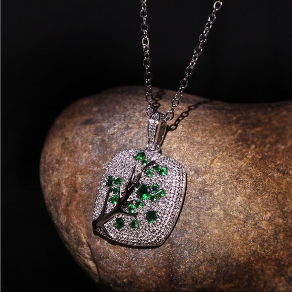 New Women’s Leaves Branch Tree CZ Diamond Necklace - Picture 2 of 4